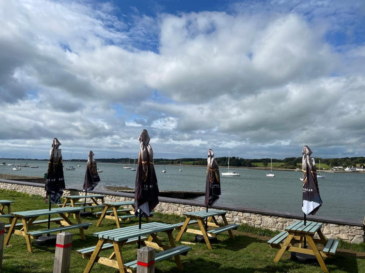 Garddfon Inn Y Felinheli Exterior photo