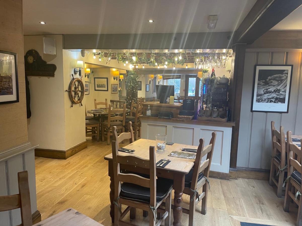 Garddfon Inn Y Felinheli Exterior photo